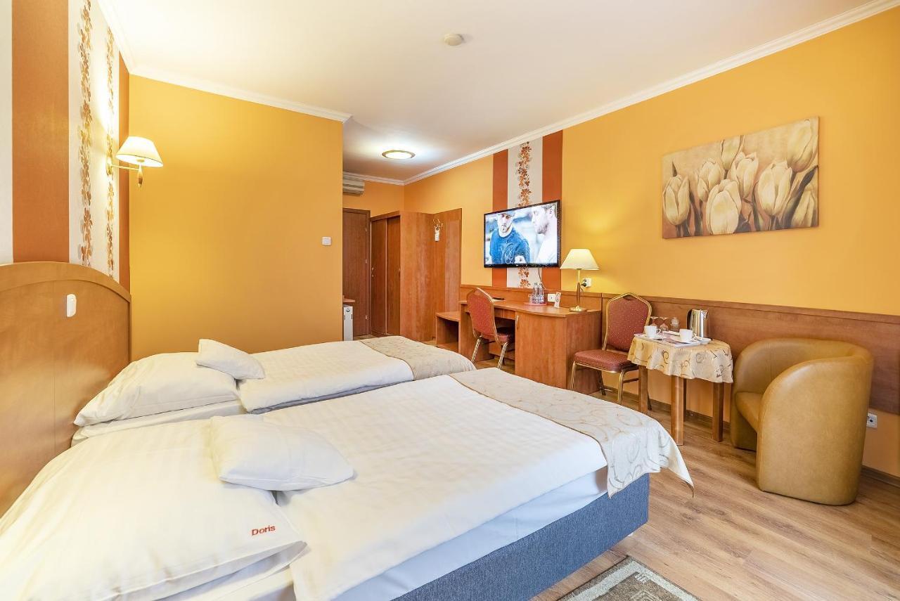 Hotel Doris Oborniki Esterno foto